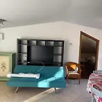 Bed and Breakfast Villino Irma E Con Giardino Vicino Al Mare